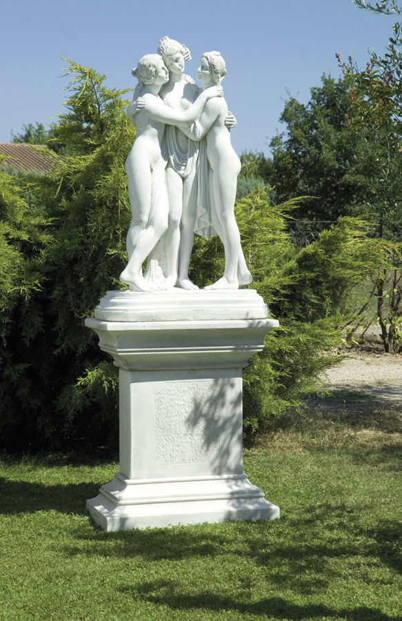 statuya-tri-gratsii.jpg